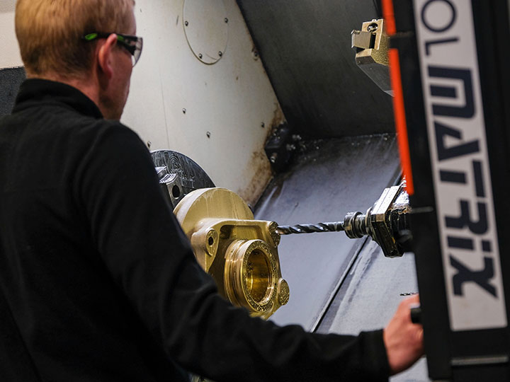 A specialist in constrained environments, Fapmo develops customized systems of high-performance centrifugal pumps, motors and electric generators.